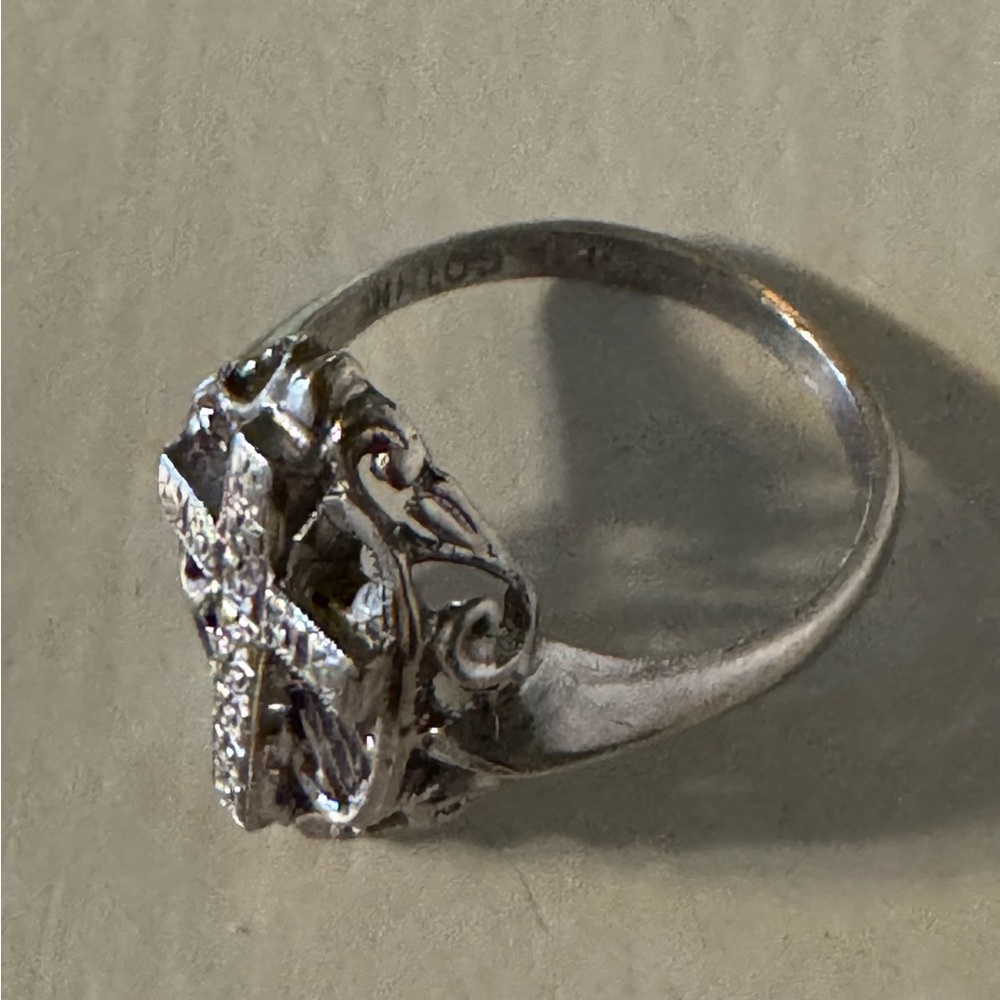 Elegant 14k White Gold Gothic Cross Ring, Size 6